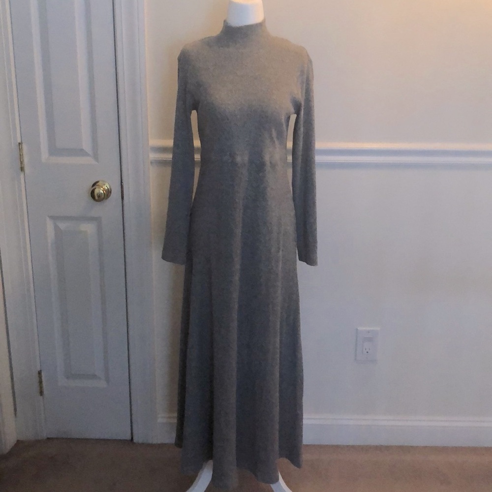 MODA INT’L Turtleneck long sleeve dress